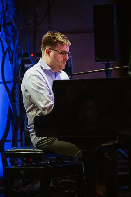 Rok Mulec - przeboje słoweńskie w ciemności