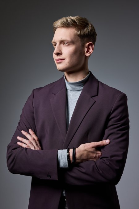 Solvay Nocą: koncert Jakuba Szybiaka