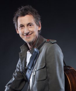 Maciej Miecznikowski z zespołem